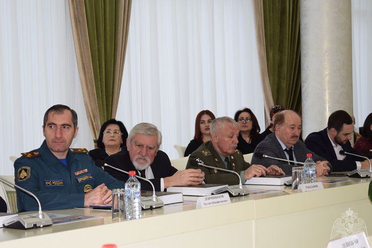 Представители Росгвардии приняли участие в презентации антологии «Работайте, братья» в Дагестане
