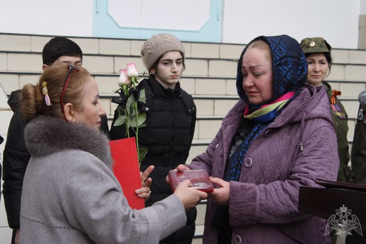 В Махачкале увековечили память кавалера Ордена Мужества Марата Молчанова