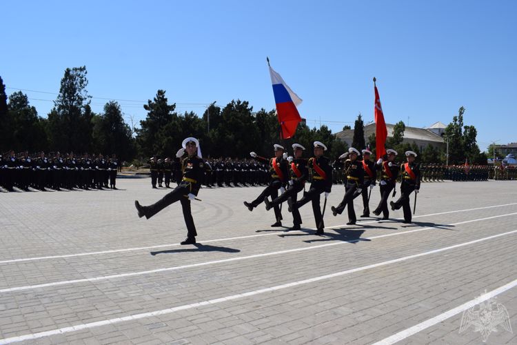 Росгвардия приняла участие в параде Победы в Каспийске