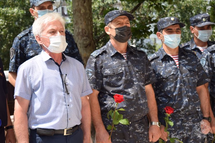 В Дагестане почтили память Героя России Магомеда Нурбагандова