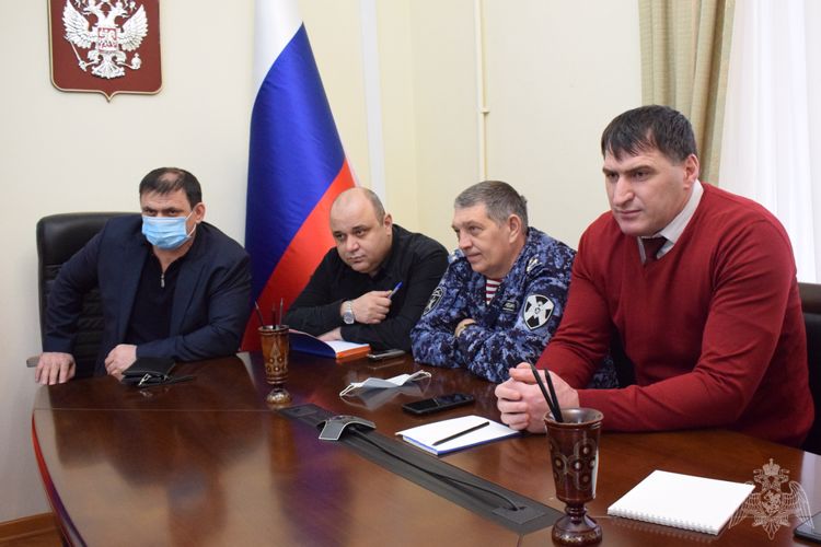 Начальник дагестанского управления Росгвардии провел личный прием граждан