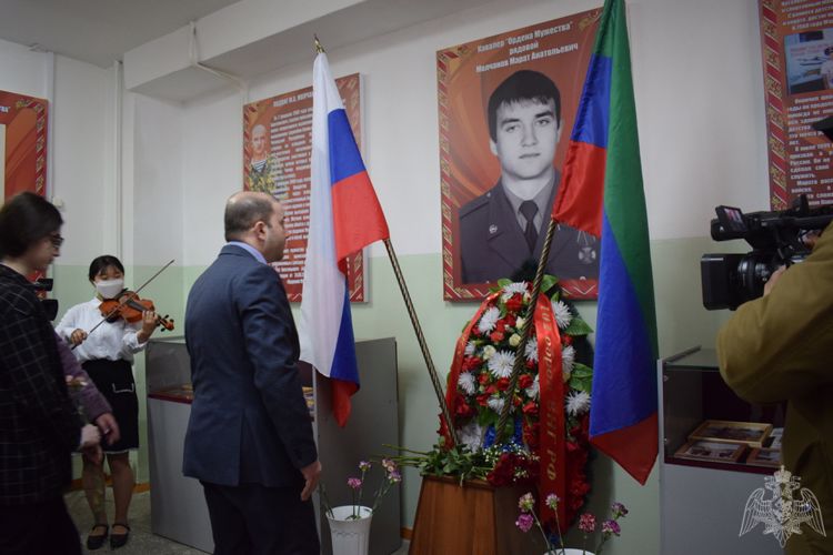В Дагестане почтили память павшего воина правопорядка