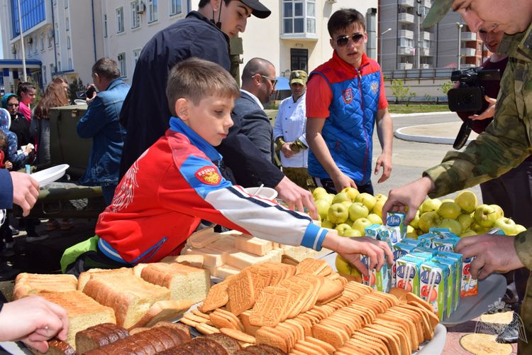 В Дагестане Росгвардия организовала экскурсию для школьников