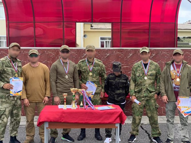 Росгвардейцы Дагестана стали победителями чемпионата округа по служебному биатлону и легкоатлетическому кроссу