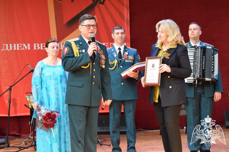 Ансамбль песни и пляски Северо-Кавказского округа Росгвардии выступил с концертами в Махачкале