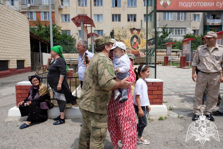 В Махачкале встретили росгвардейцев – участников специальной военной операции