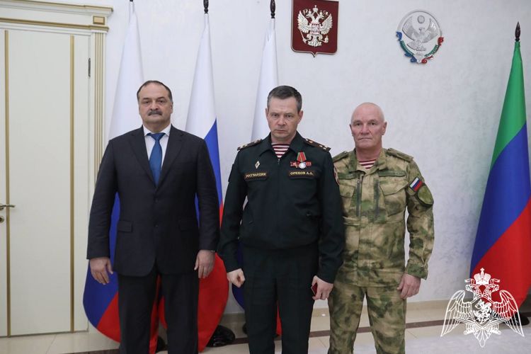 Росгвардейцам из Дагестана вручили госнаграды