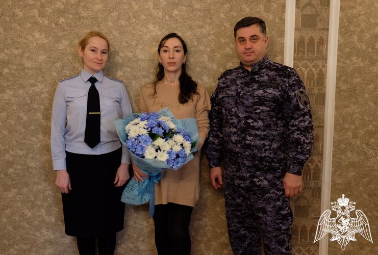 В Дагестане росгвардейцы навестили семью погибшего боевого товарища