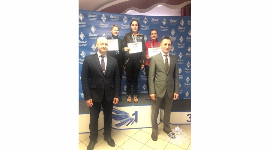 Представительница Северо-Кавказского округа Росгвардии победила на всероссийских соревнованиях по служебному двоеборью