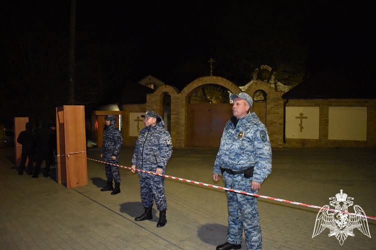 В Дагестане росгвардейцы обеспечили безопасность во время празднования Пасхи