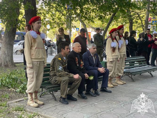 В Дагестане росгвардейцы провели персональный парад для ветерана Великой Отечественной войны