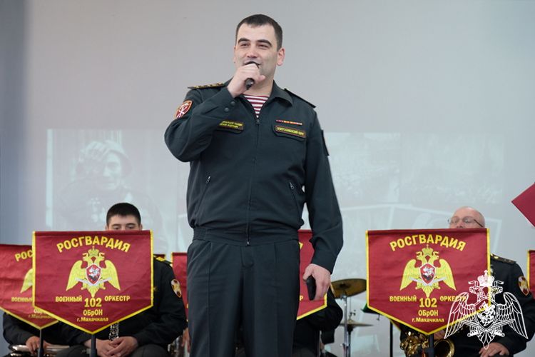 Росгвардейцы провели патриотическое мероприятие для махачкалинских школьников