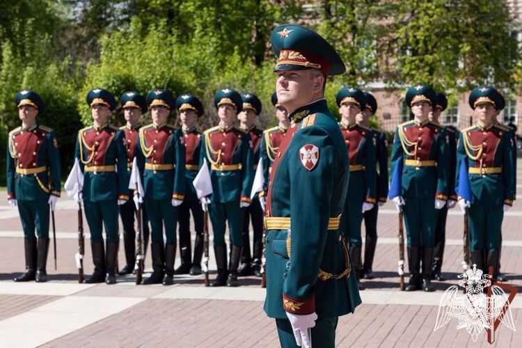 В преддверии Дня Победы генерал армии Виктор Золотов поздравил ветеранов Великой Отечественной войны