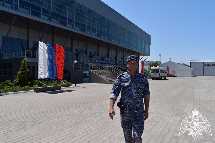 Росгвардейцы обеспечили безопасность во время проведения чемпионата России по вольной борьбе в Дагестане