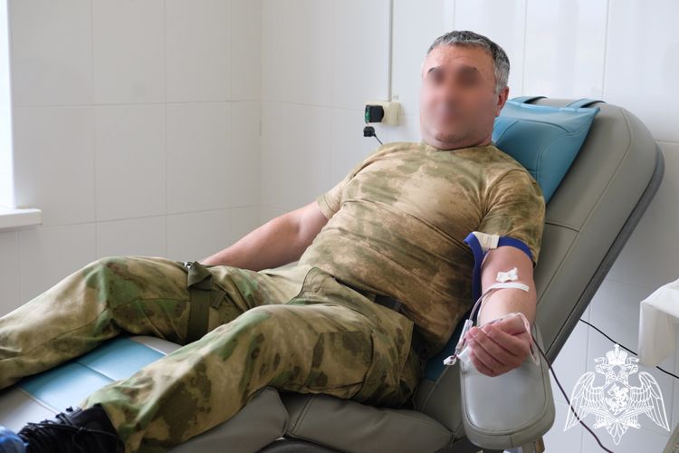В Дагестане росгвардейцы присоединились к ведомственной донорской акции