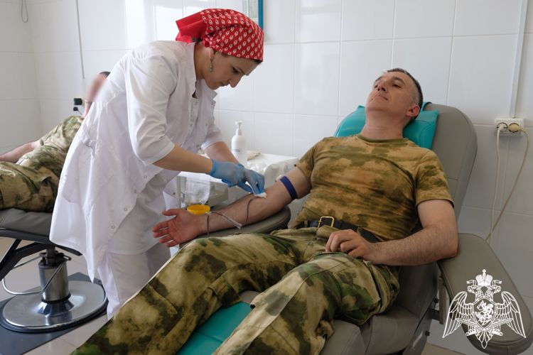 В Дагестане росгвардейцы присоединились к ведомственной донорской акции