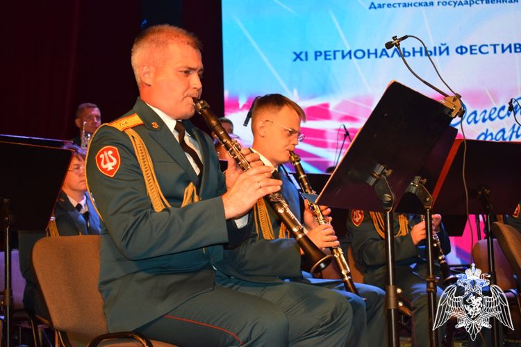 Главный военный оркестр Росгвардии выступил с концертом в Дагестане