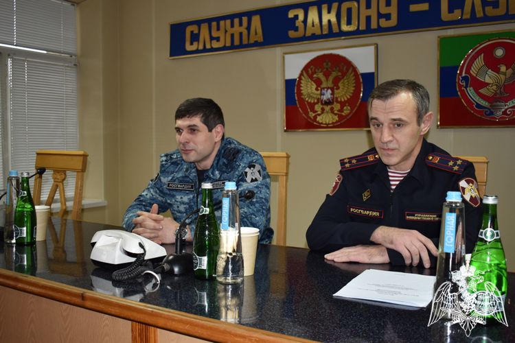 В Дагестане сотрудники вневедомственной охраны Росгвардии отметили профессиональный праздник