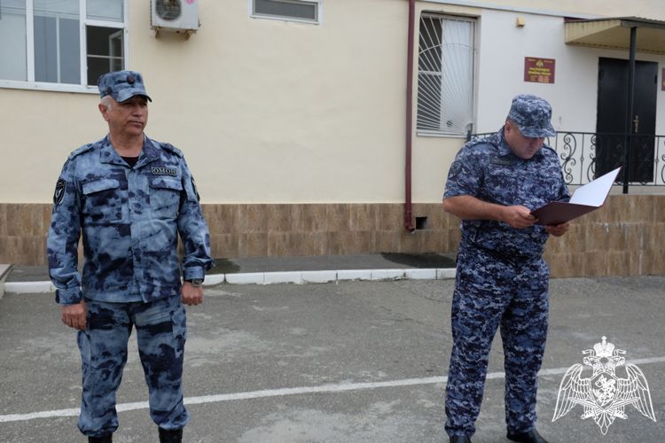 В Дагестане росгвардейцы отметили День ОМОН