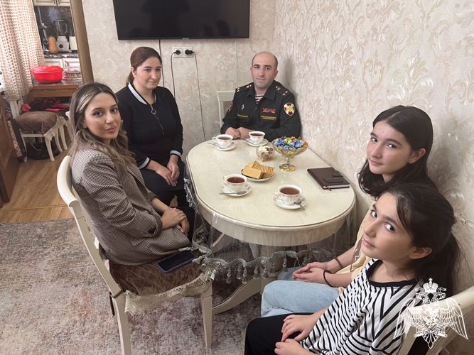 Военнослужащие Росгвардии навестили родных погибших сослуживцев  в Дагестане