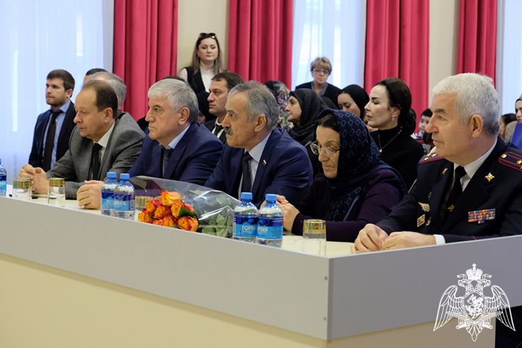  Имя офицера Росгвардии – Героя России Магомеда Нурбагандова присвоено махачкалинской гимназии