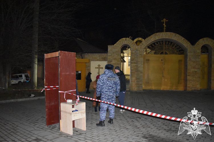 В Дагестане росгвардейцы обеспечили правопорядок во время праздника Крещения Господня