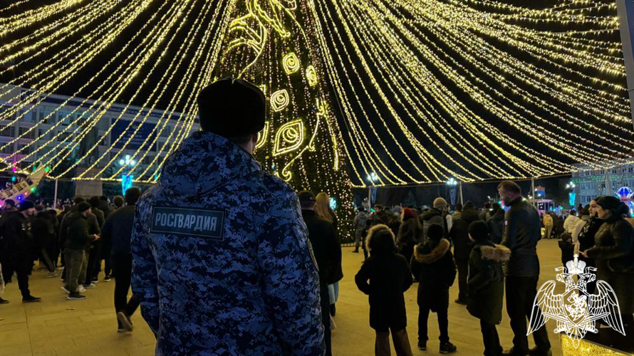 Росгвардейцы обеспечили безопасность во время новогодних и рождественских праздников в Дагестане 
