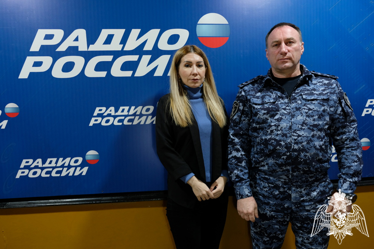 Офицер Росгвардии выступил на дагестанском радио