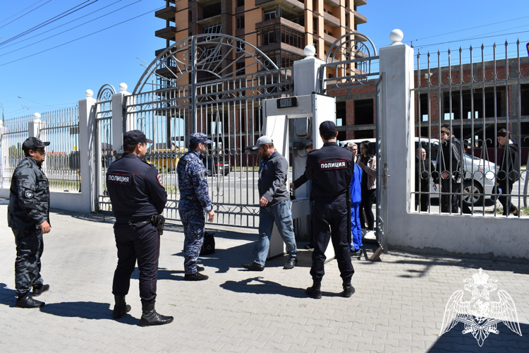 Росгвардейцы обеспечили безопасность проведения Первенства России по кикбоксингу в Дагестане