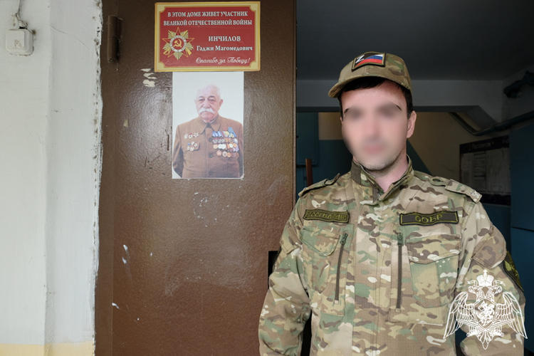 Росгвардейцы Дагестана поздравили ветеранов с Днем Победы