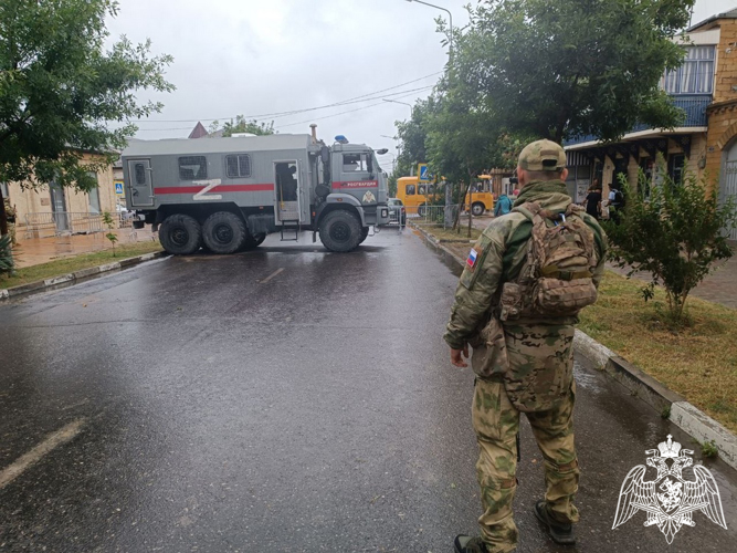 В Дагестане росгвардейцы простились с погибшим при теракте священником