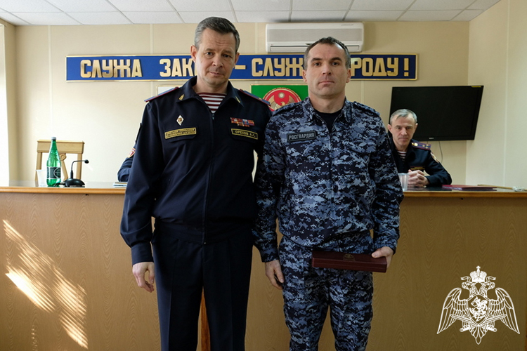 В Дагестане сотрудники вневедомственной охраны Росгвардии отметили профессиональный праздник