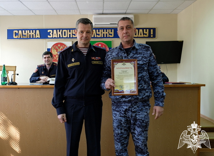 В Дагестане сотрудники вневедомственной охраны Росгвардии отметили профессиональный праздник