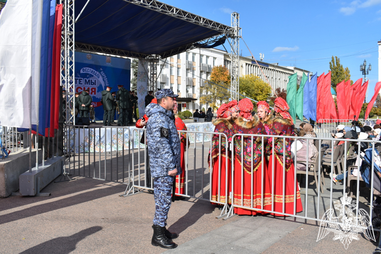 Росгвардейцы обеспечили правопорядок в День народного единства в Дагестане