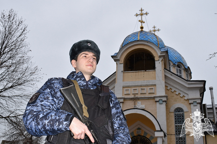 Росгвардейцы обеспечили правопорядок во время празднования Крещения Господне в Дагестане