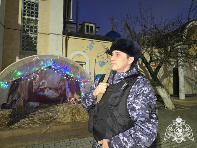 Росгвардейцы обеспечили безопасность во время новогодних и рождественских праздников в Дагестане