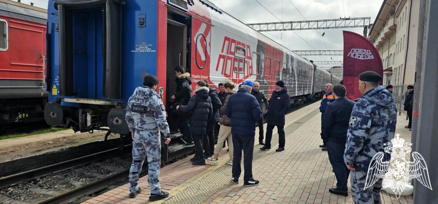 Росгвардейцы обеспечили безопасность пребывания «Поезда Победы» в Дагестане