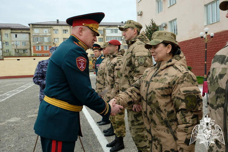 Махачкалинское соединение Росгвардии отметило 29-ю годовщину образования