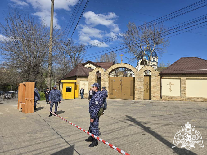 Росгвардейцы обеспечили безопасность во время празднования православного праздника Вербное воскресенье в Дагестане