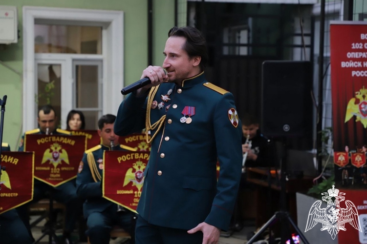 Военный оркестр Росгвардии принял участие во всероссийской акции «Ночь музеев-2025» в Дагестане