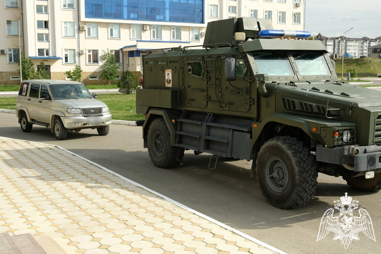 В Дагестане росгвардейцы присоединились к акции «Бессмертный автополк»