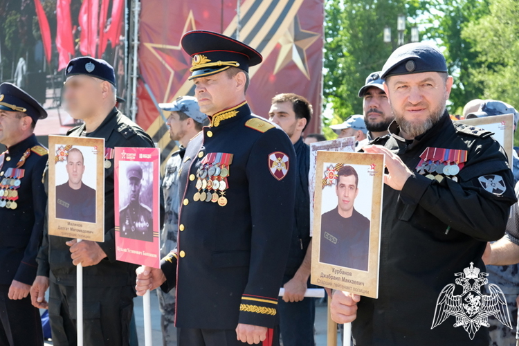 В Дагестане росгвардейцы приняли участие в акции «Бессмертный полк»