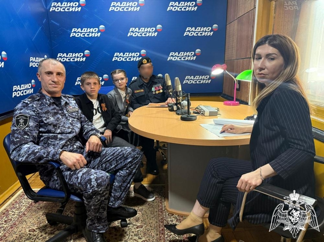 В эфире дагестанского радио росгвардейцы рассказали о своих дедах – участниках Великой Отечественной войны