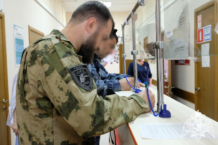 В Дагестане росгвардейцы присоединились к ведомственной донорской акции