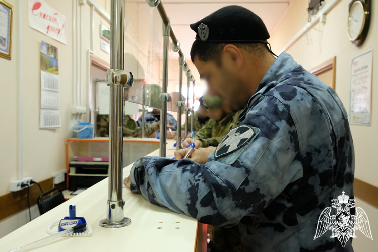 В Дагестане росгвардейцы присоединились к ведомственной донорской акции