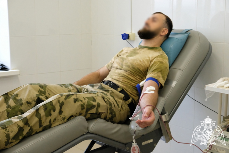 В Дагестане росгвардейцы присоединились к ведомственной донорской акции