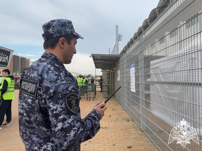 В Дагестане росгвардейцы обеспечили безопасность футбольного матча Кубка России