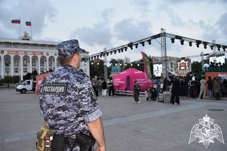 В Дагестане росгвардейцы обеспечили правопорядок во время проведения баскетбольного турнира 