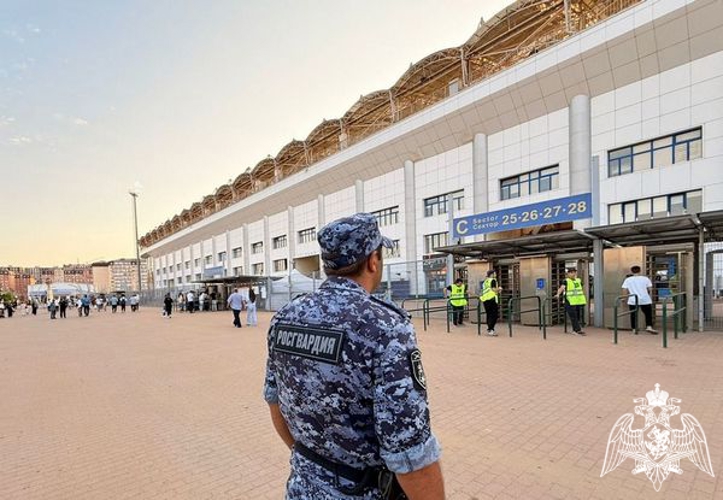 В Дагестане росгвардейцы обеспечили правопорядок на футбольном матче Российской премьер-лиги