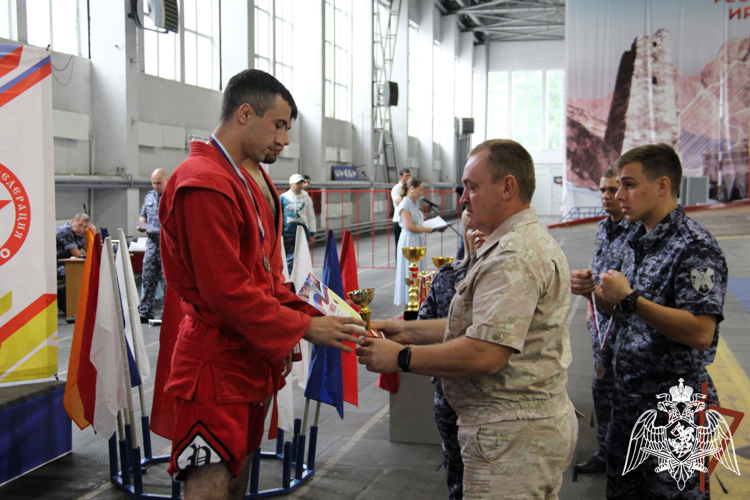 Дагестанские росгвардейцы стали победителями окружного чемпионата по самбо